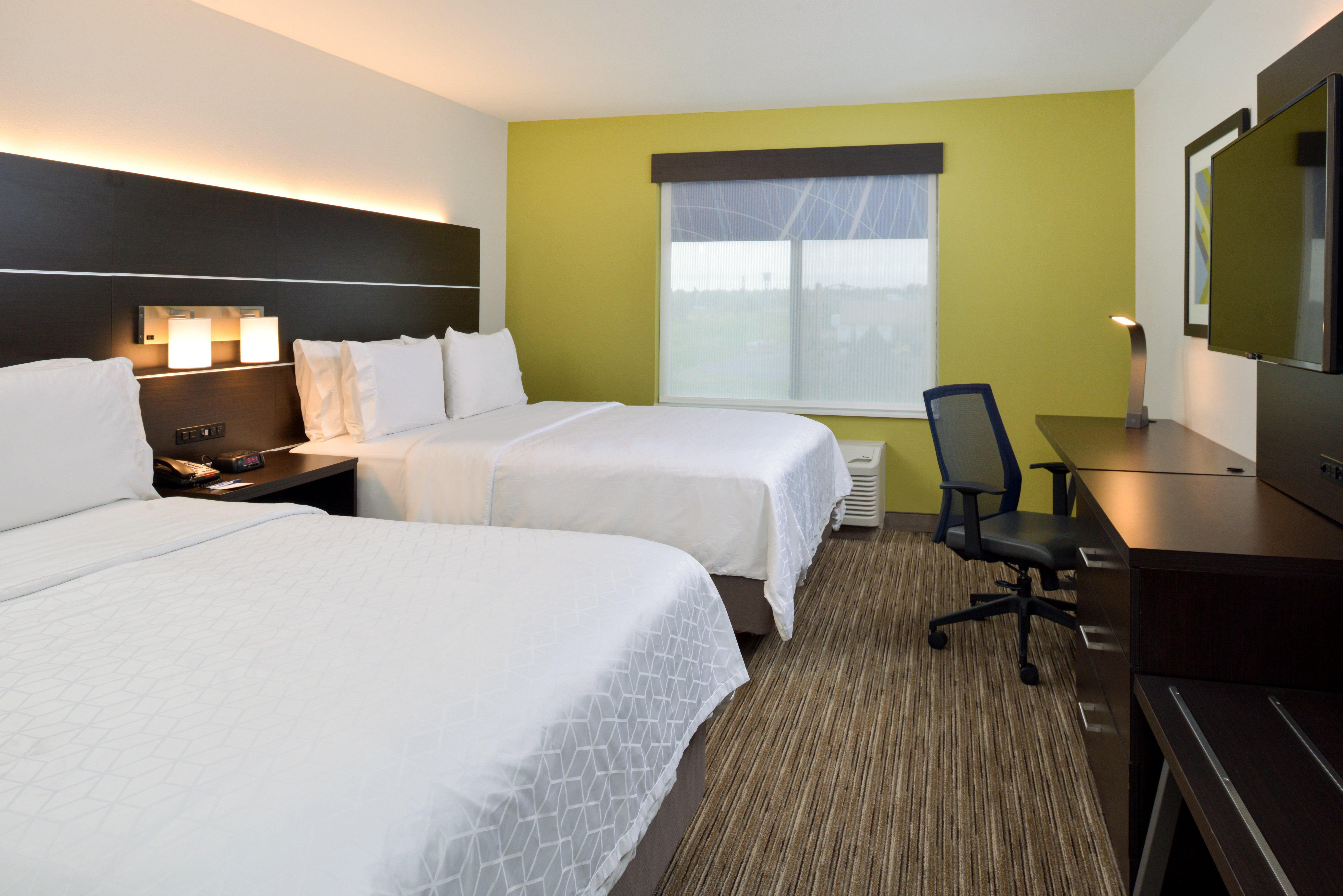 Holiday Inn Express & Suites Pueblo By Ihg Exterior foto