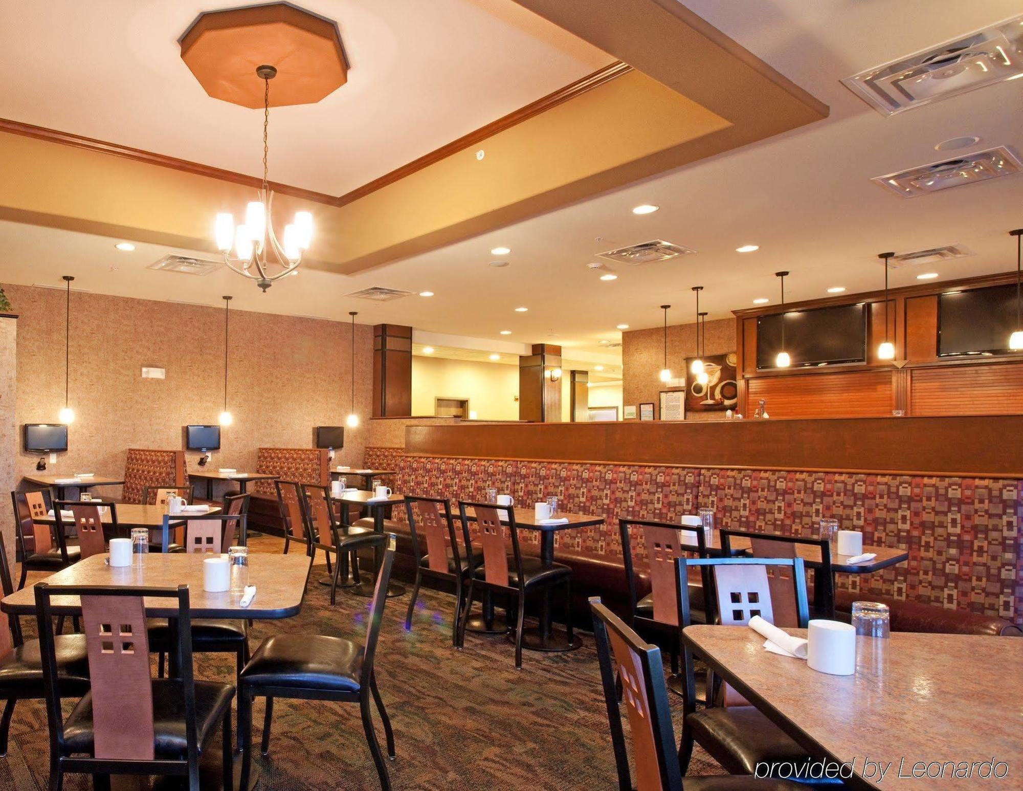 Holiday Inn Express & Suites Pueblo By Ihg Restaurant foto